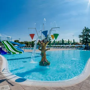 Del Garda Village And **** Peschiera del Garda