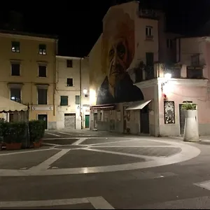 Splendida Mansarda Open Space, Finiture Di Lusso. Italia